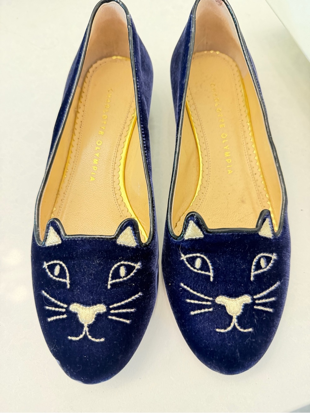 Charlotte Olympia Navy Velvet Cat Face Flats
Size 38 (8)